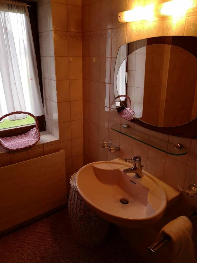 Haus Pechtl Hotel Sankt Leonhard im Pitztal Eksteriør billede